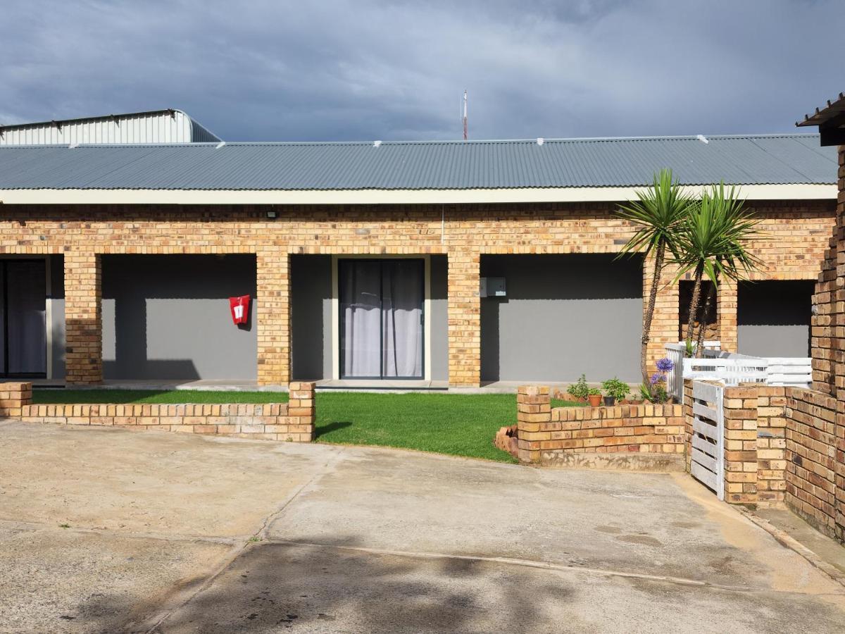 A Step Ahead Hotel Klerksdorp Eksteriør billede